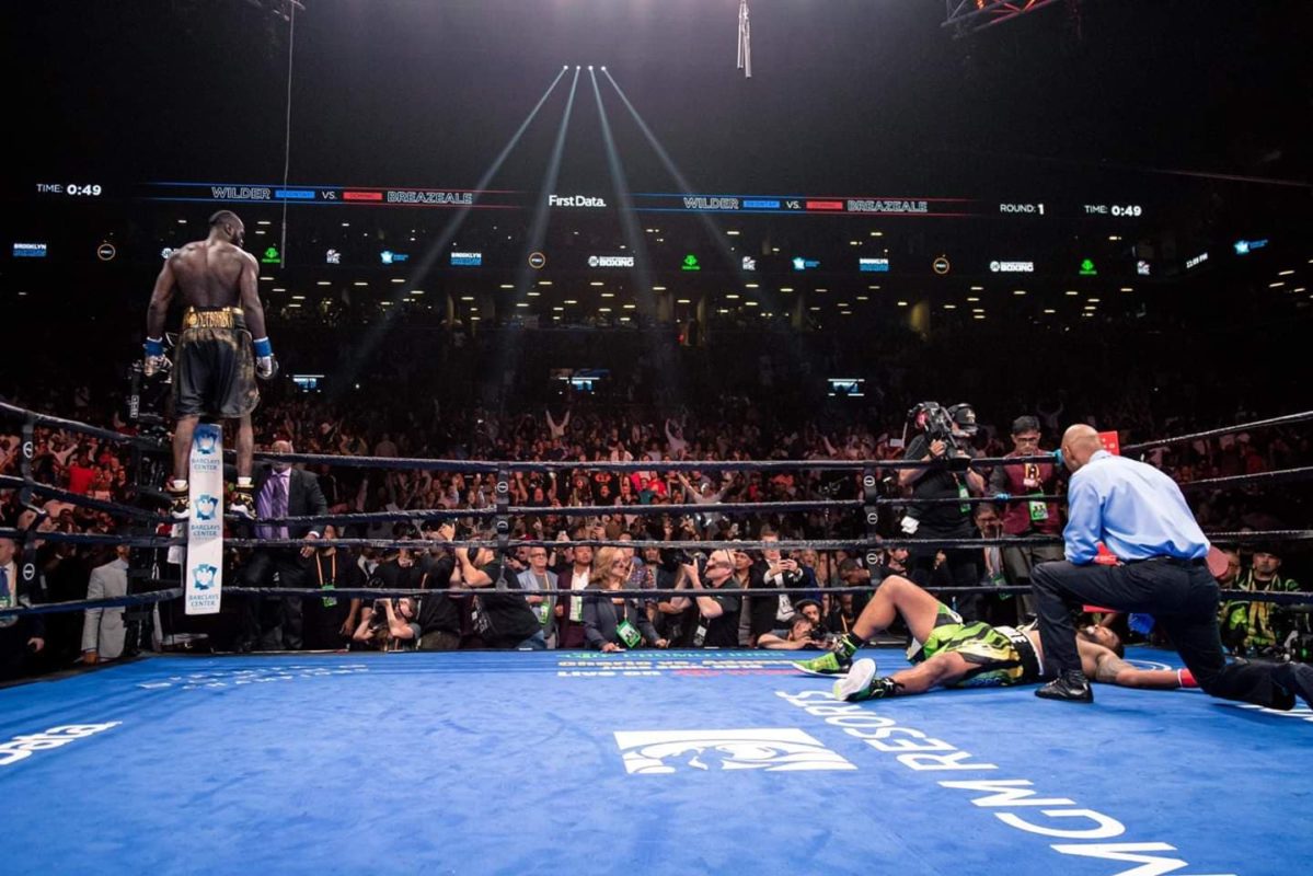 Photograph taken from the official Facebook of Deontay Wilder